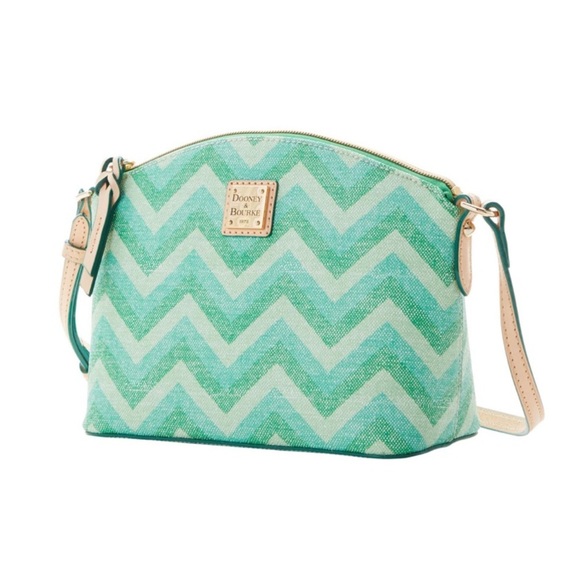 Dooney & Bourke Handbags - Dooney & Bourke Chevron Suki Crossbody Bag